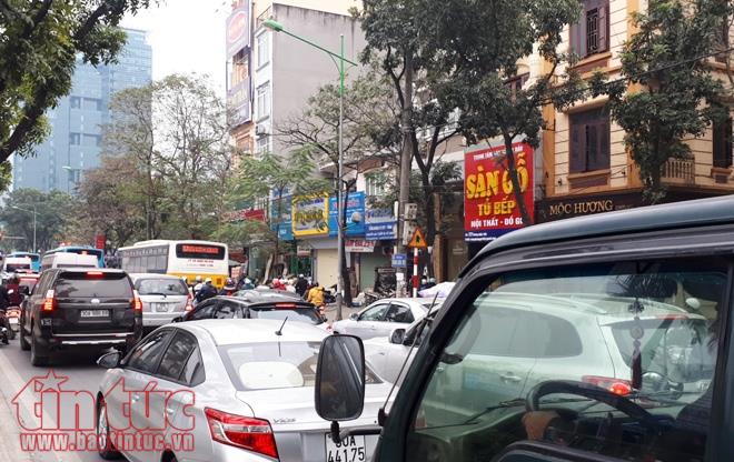 Các trục đường ra vành đai Hà Nội xuất hiện nhiều điểm ùn tắc ảnh 4